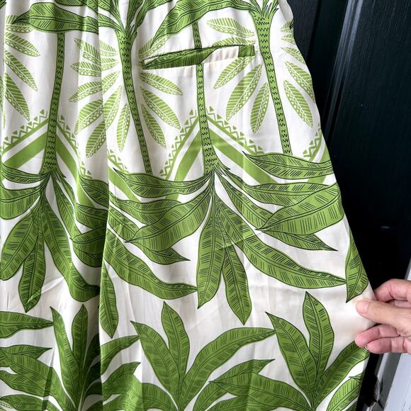 NWT Feels Like Sunshine Wide Leg Satin Pull On Pants Sz M Tropical Resort Beachy - Picture 7 of 10